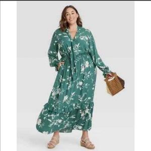 NWT Gorgeous Maxi Dress